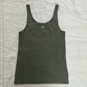 GAP Women's Green Tank Top